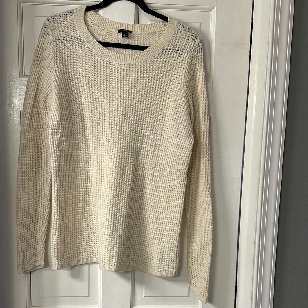 Ann Taylor Cream Chunky Knit Crew Neck Sweater
